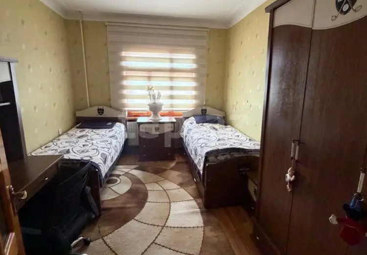 5 otaqlı mənzil , Bakı
