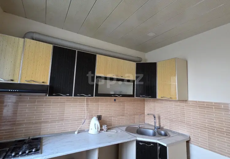 4 otaqlı mənzil , Bakı