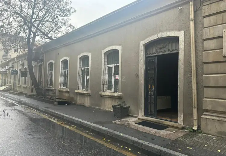 230 m² Obyekt / Ofis Kirayə (aylıq), Nəsimi, Bakı