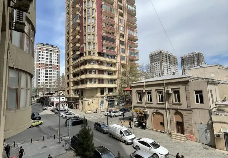 680 m² Obyekt / Ofis Satılır, Nəsimi, Bakı
