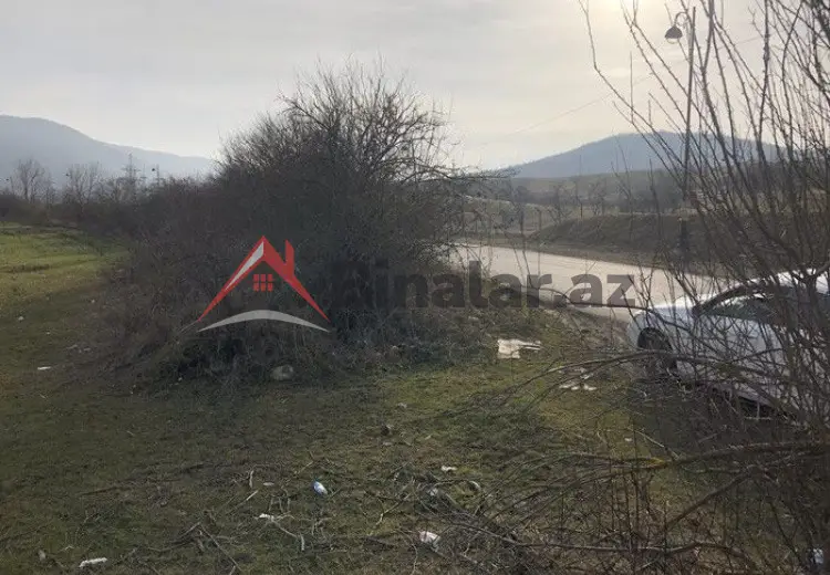 33 sot Torpaq Satılır, Quba