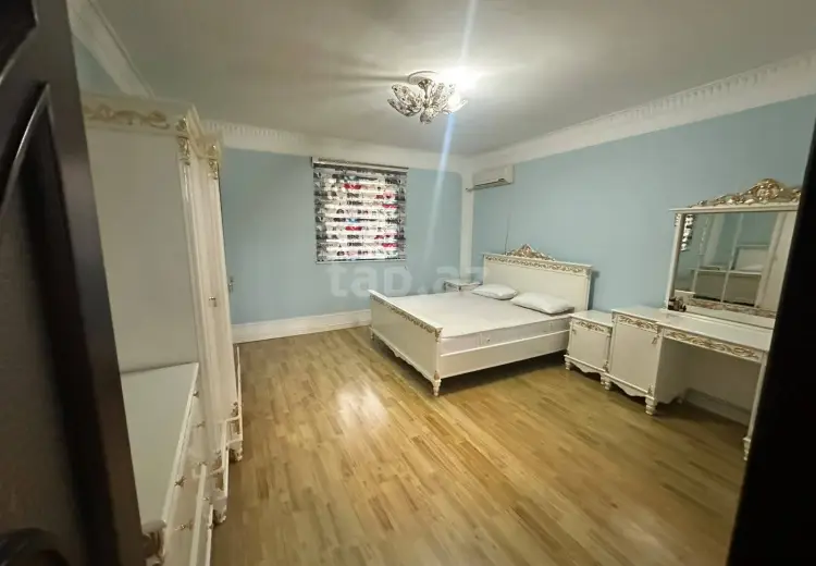 7 otaqlı mənzil , Bakı