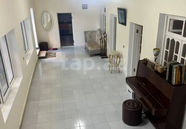 7 otaqlı mənzil , Bakı