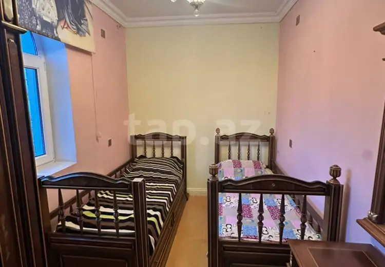 7 otaqlı mənzil , Bakı