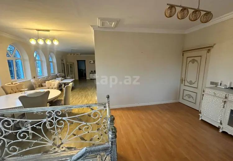 7 otaqlı mənzil , Bakı