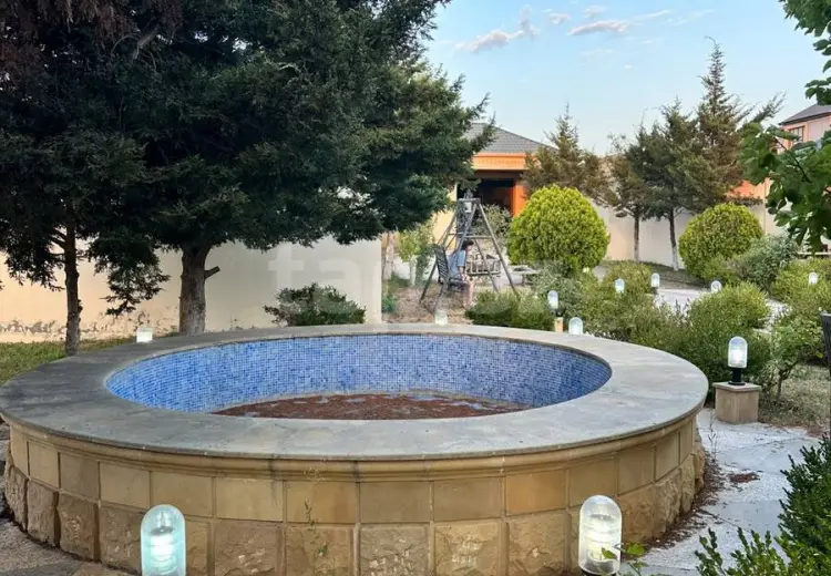 7 otaqlı mənzil , Bakı