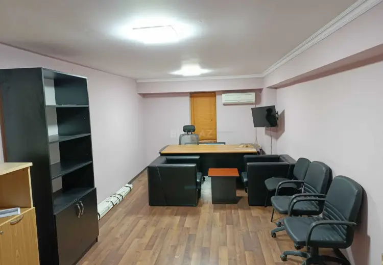 310 m² Obyekt / Ofis Kirayə (aylıq), Nərimanov, Bakı