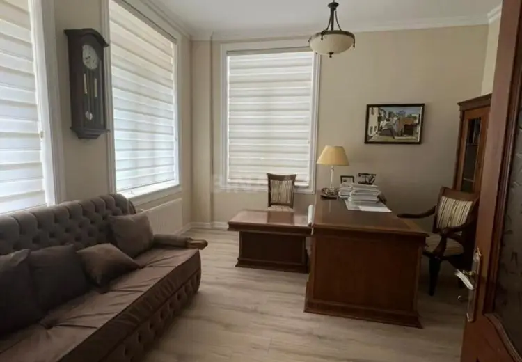 100 m² Obyekt / Ofis Kirayə (aylıq), Yasamal, Bakı