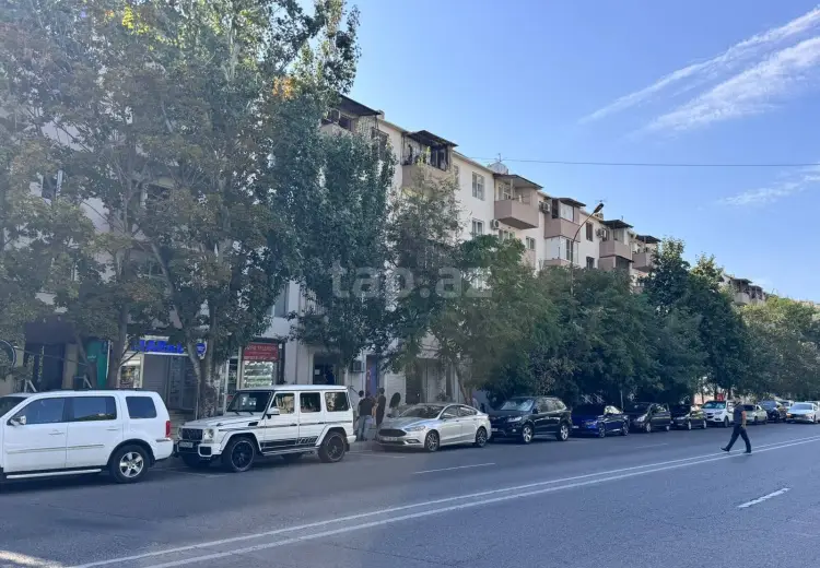 3 otaqlı mənzil , Bakı