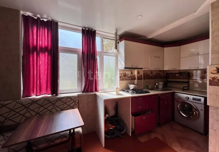3 otaqlı mənzil , Bakı