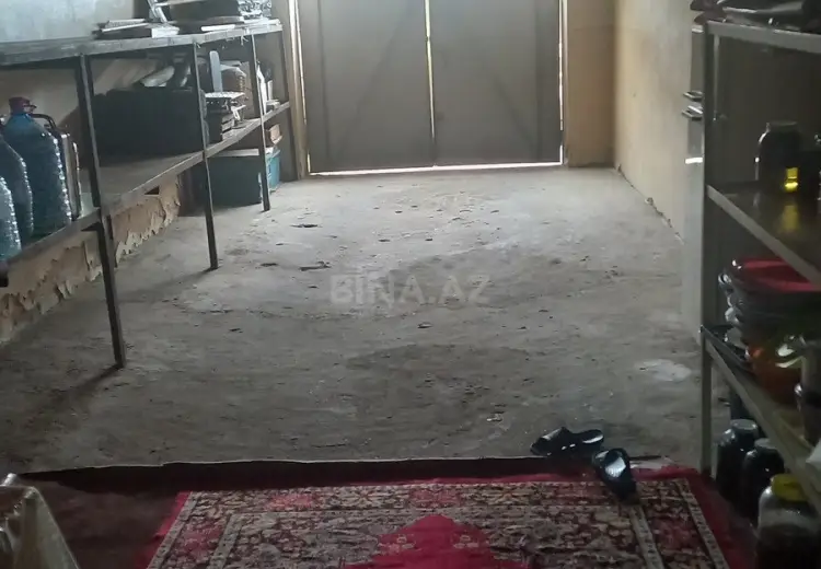 8 otaqlı mənzil Satılır, Şamaxı