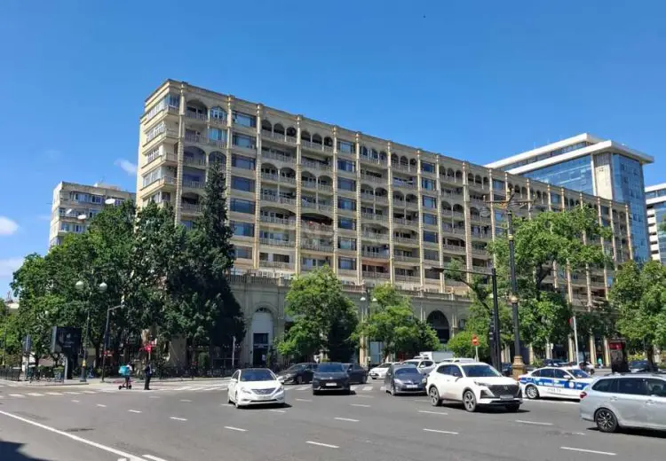 3 otaqlı mənzil Satılır, Sahil qəs., Səbail, Bakı