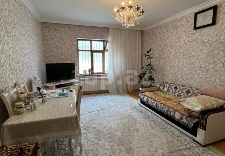 4 otaqlı mənzil , Bakı