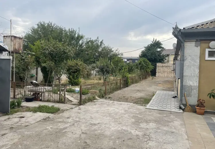 5 otaqlı mənzil Satılır, Beyləqan