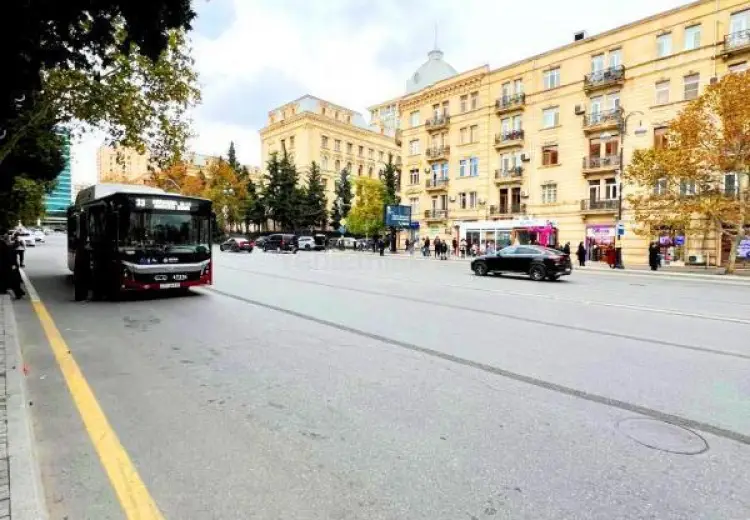 105 m² Obyekt / Ofis Kirayə (aylıq), Nizami, Bakı