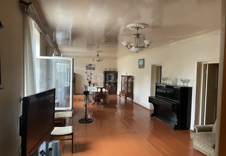 5 otaqlı mənzil , Beyləqan