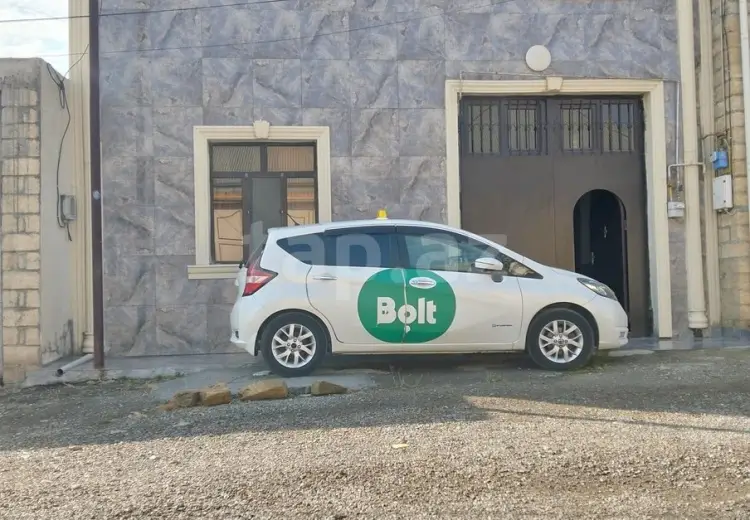 7 otaqlı mənzil , Gəncə