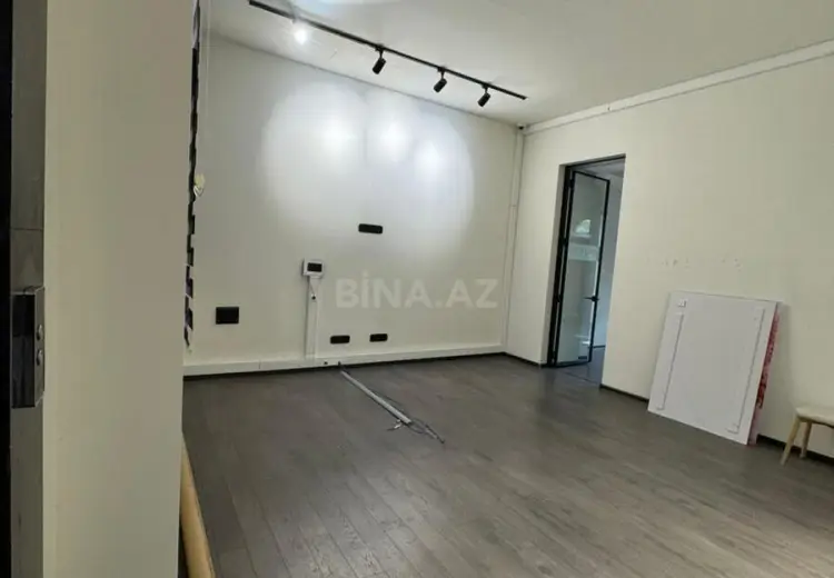 225 m² Obyekt / Ofis Kirayə (aylıq), Səbail, Bakı