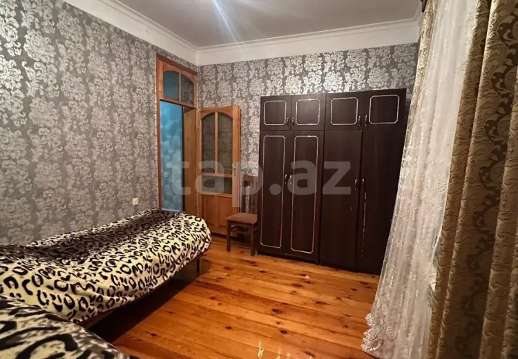 6 otaqlı mənzil , Xırdalan