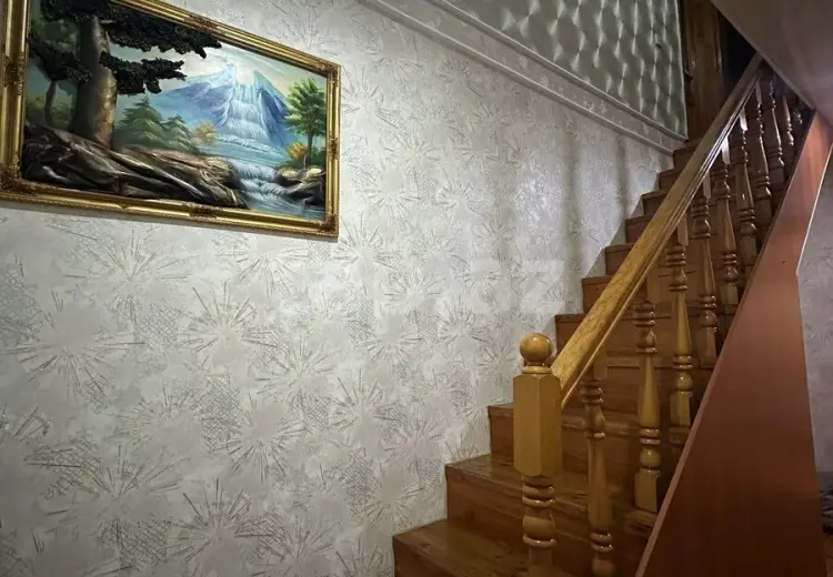 6 otaqlı mənzil , Xırdalan