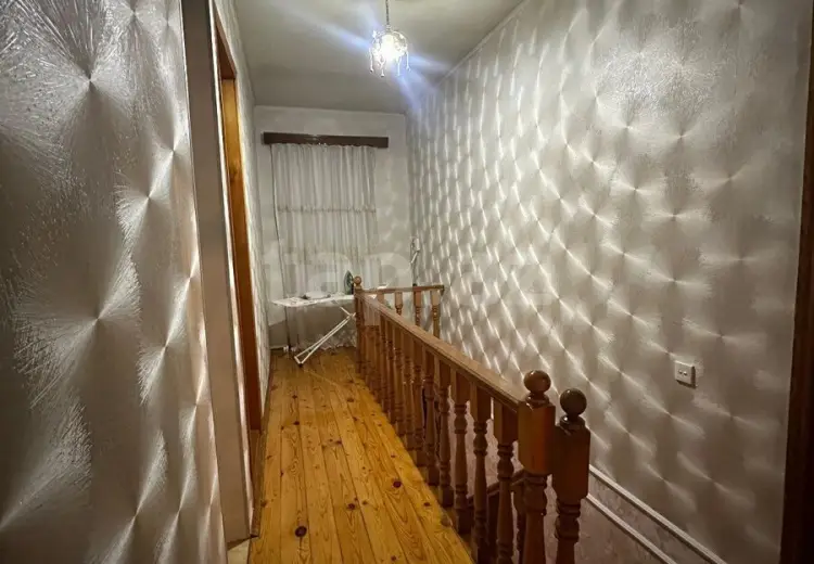 6 otaqlı mənzil , Xırdalan