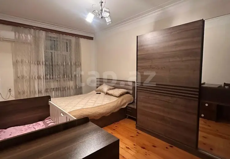 6 otaqlı mənzil , Xırdalan