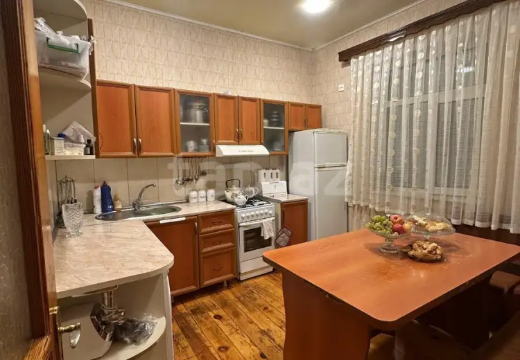 6 otaqlı mənzil , Xırdalan