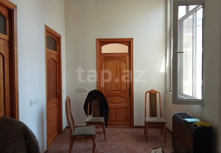 6 otaqlı mənzil , Bakı