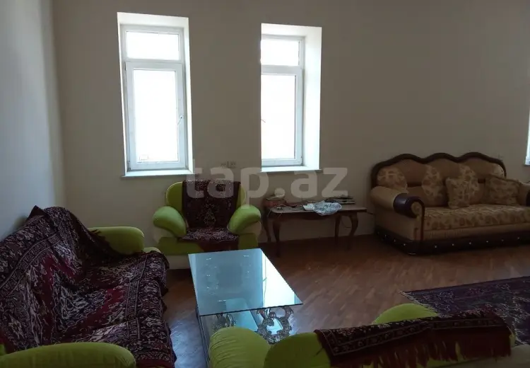 6 otaqlı mənzil , Bakı