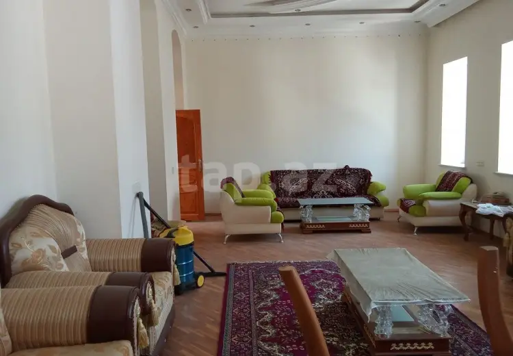 6 otaqlı mənzil , Bakı