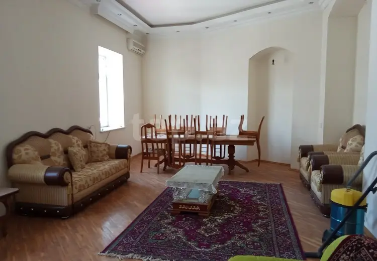 6 otaqlı mənzil , Bakı