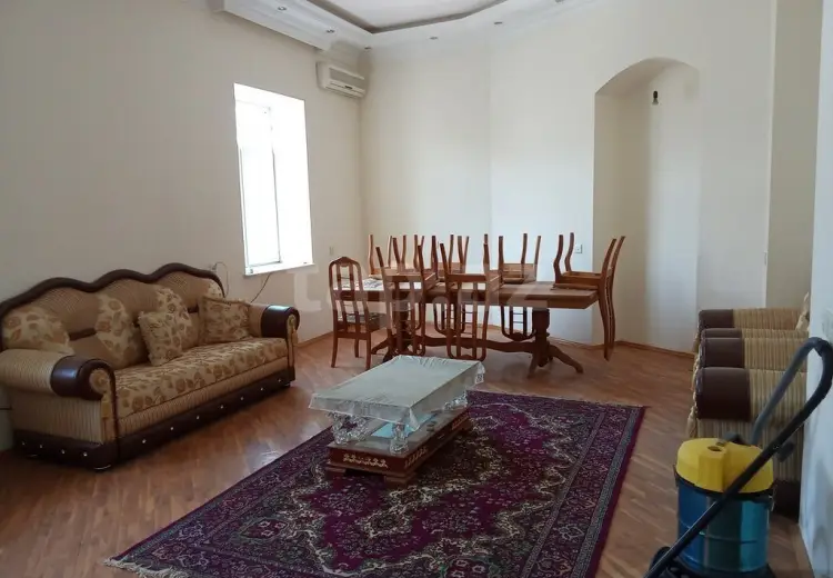 6 otaqlı mənzil , Bakı