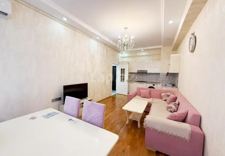 650 AZN - 2 otaqlı mənzil Kirayə (aylıq), Bakı