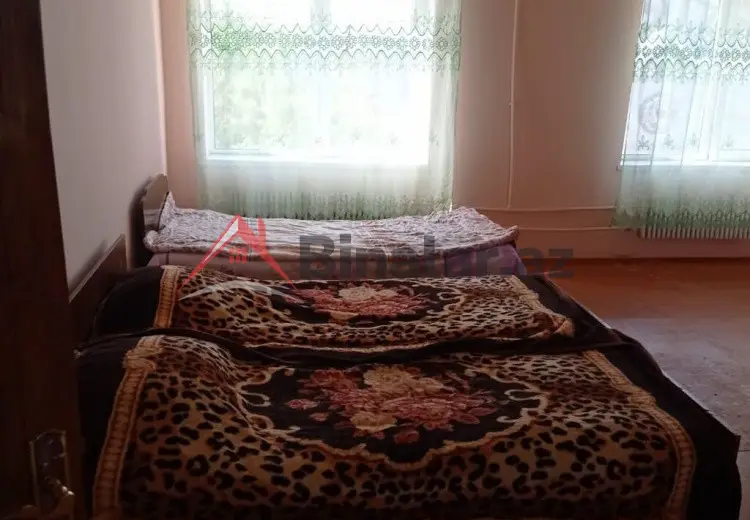 6 otaqlı mənzil Satılır, Şamaxı