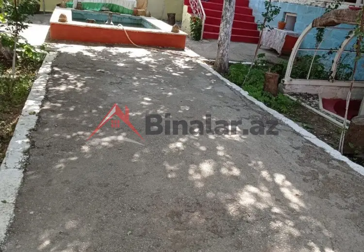 6 otaqlı mənzil Satılır, Şamaxı