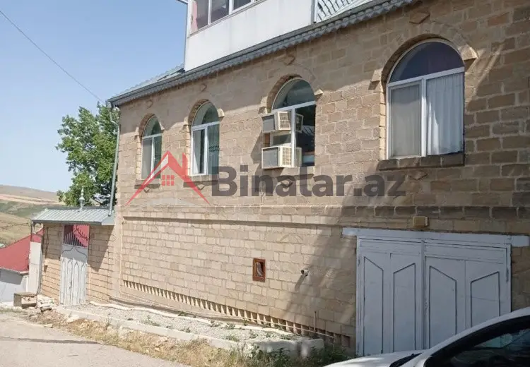6 otaqlı mənzil Satılır, Şamaxı