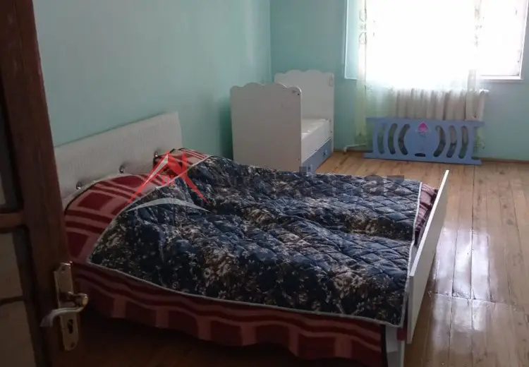 6 otaqlı mənzil Satılır, Şamaxı