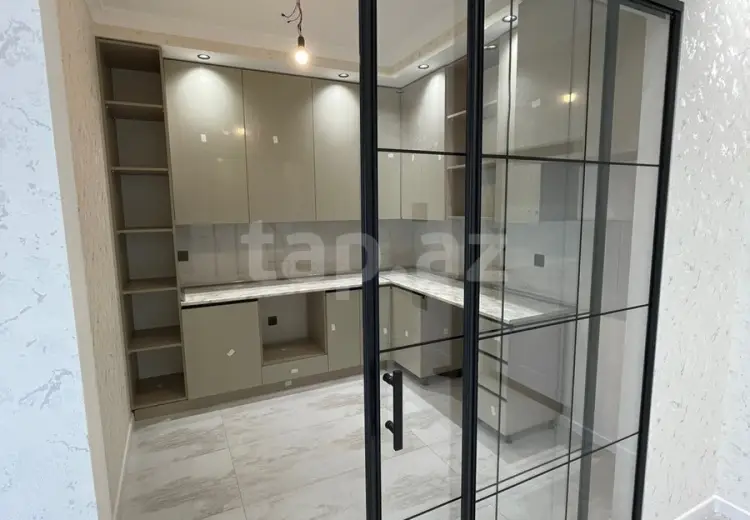 3 otaqlı mənzil , Bakı