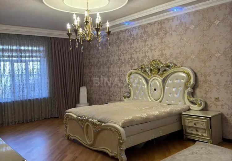 6 otaqlı mənzil Satılır, Gəncə