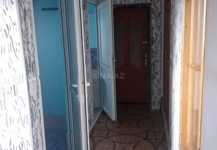 6 otaqlı mənzil Satılır, Şəki