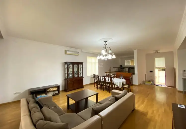 8 otaqlı mənzil Satılır, Badamdar qəs., Səbail, Bakı