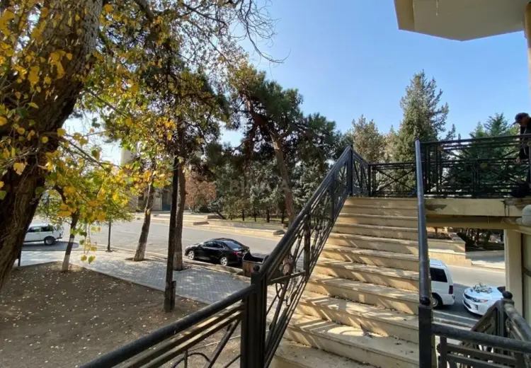 355 m² Obyekt / Ofis Kirayə (aylıq), Şəmkir