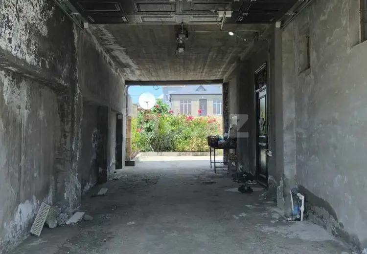 6 otaqlı mənzil , Bakı