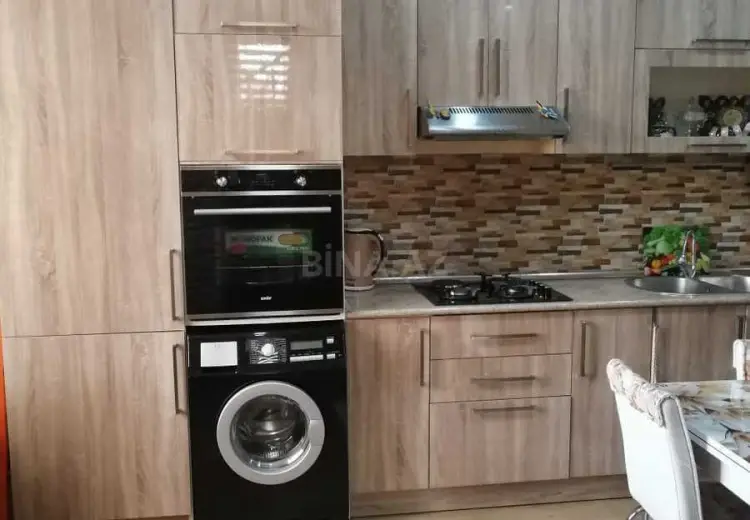 7 otaqlı mənzil Satılır, Quba