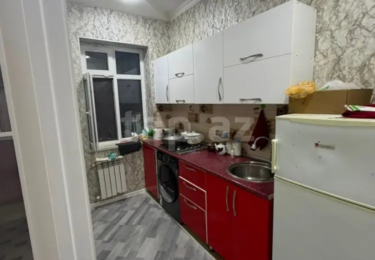 400 AZN - 3 otaqlı mənzil Kirayə (aylıq), Bakı