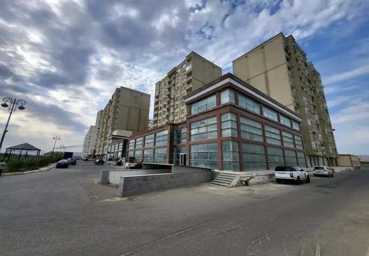 500 m² Obyekt / Ofis Satılır, Qaradağ, Bakı