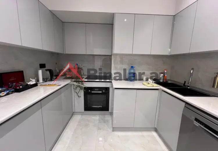 2 otaqlı mənzil Satılır, Bakı