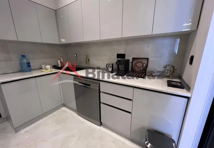 2 otaqlı mənzil Satılır, Bakı
