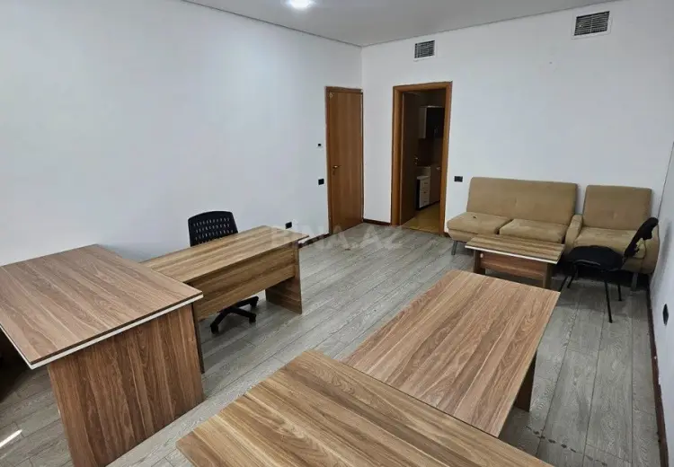 32 m² Obyekt / Ofis Kirayə (aylıq), Nərimanov, Bakı