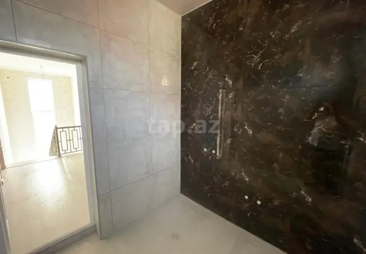 6 otaqlı mənzil , Şəki